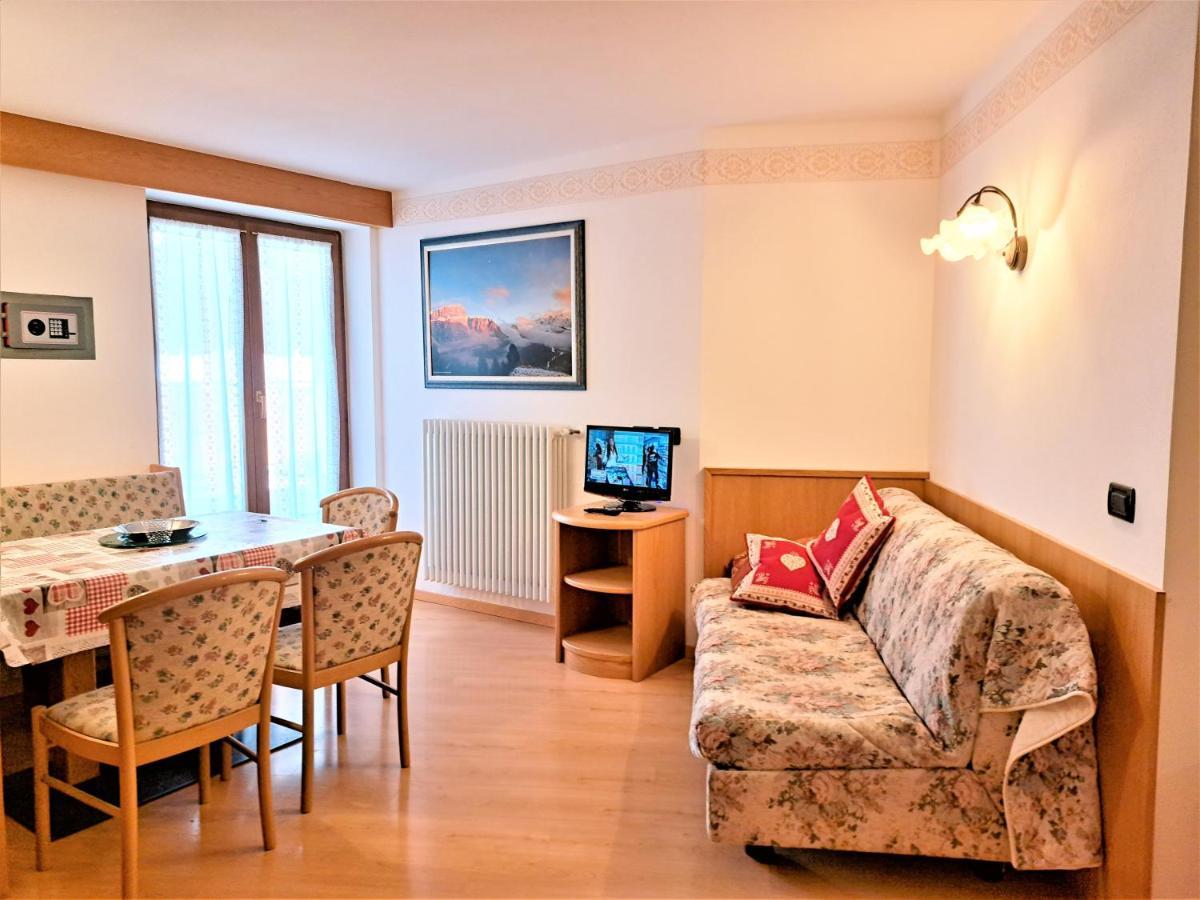 Albergo Arnica Canazei Exterior foto